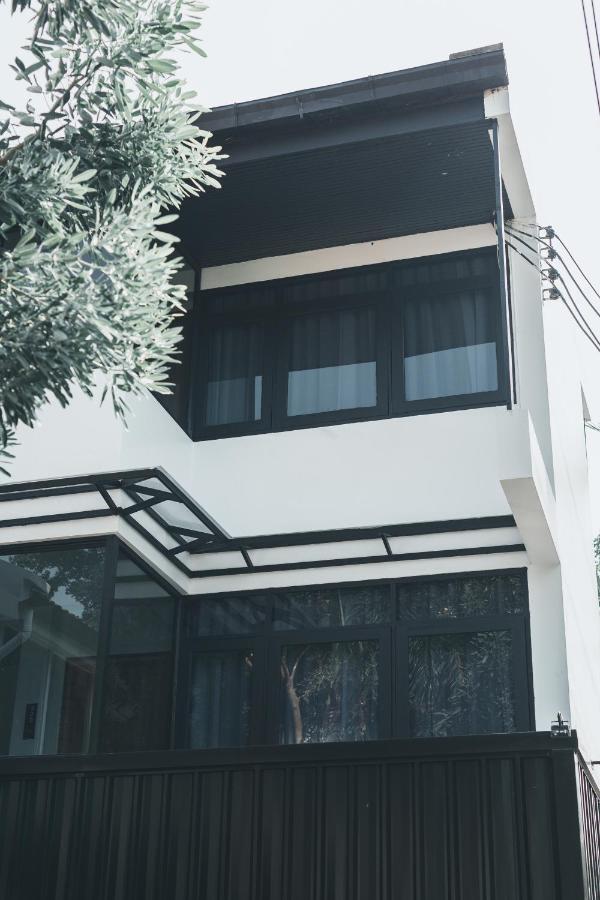 41Cafetel Hostel Банкок Екстериор снимка