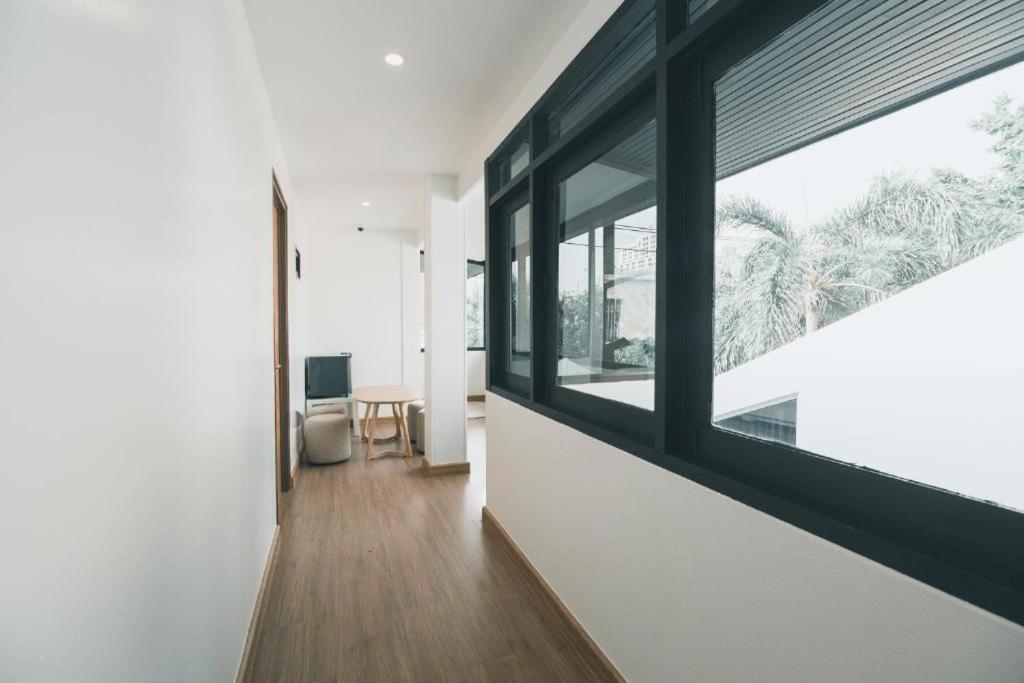 41Cafetel Hostel Банкок Екстериор снимка